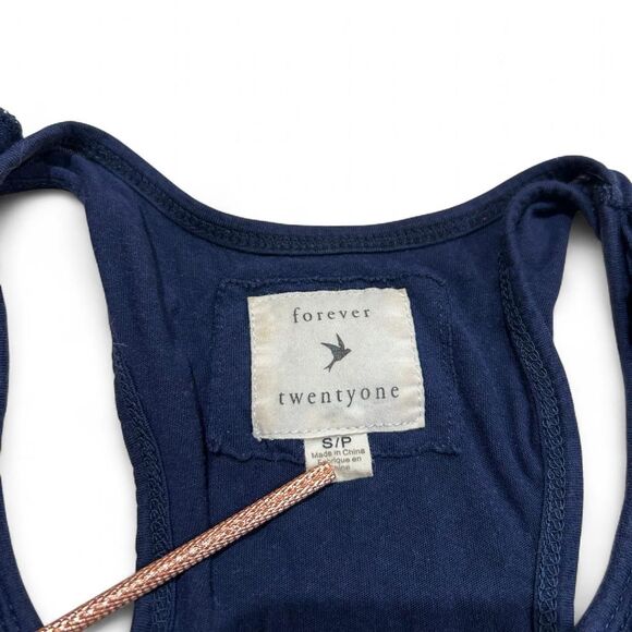 Navy blue tank top with ruffles and button-up detail - Picture 4 of 5